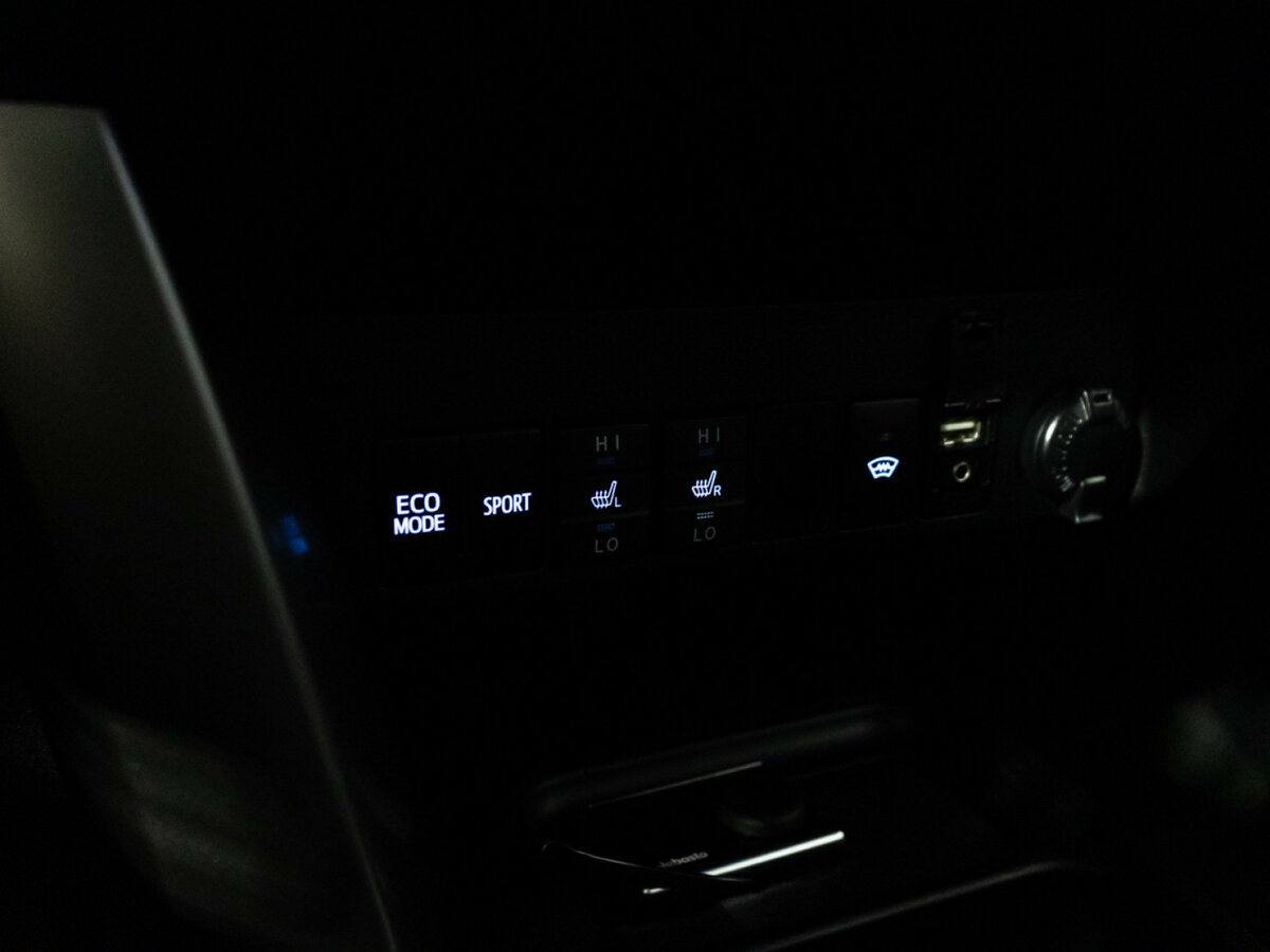 Купить Toyota RAV4 IV (XA40) Рестайлинг, 2016, 66 702 км, фото №16