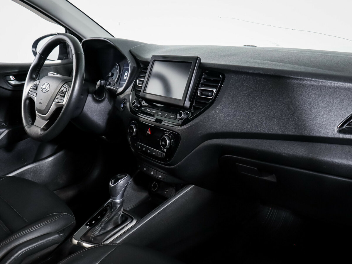 Купить Hyundai Solaris II, 2020, 108 422 км, фото №7