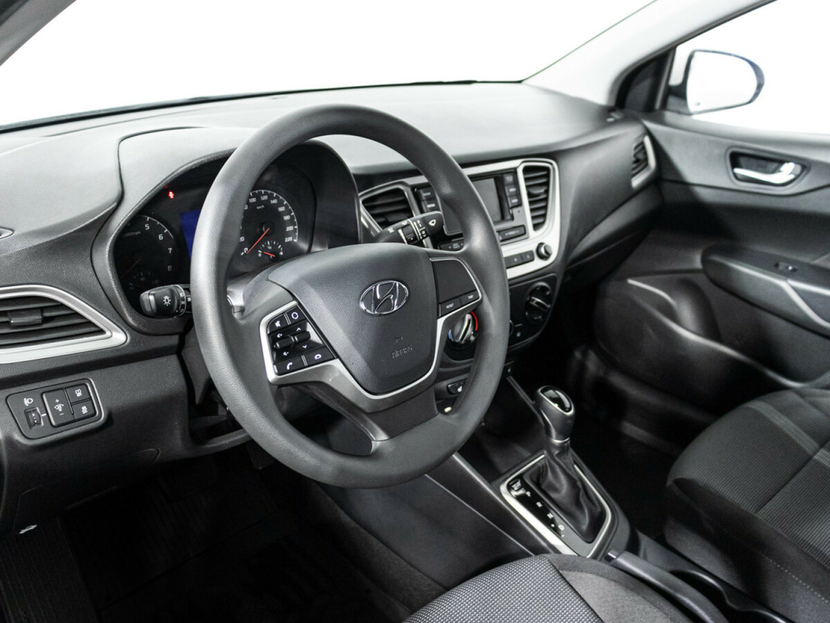 Купить Hyundai Solaris II Рестайлинг, 2022, 9 160 км, фото №9