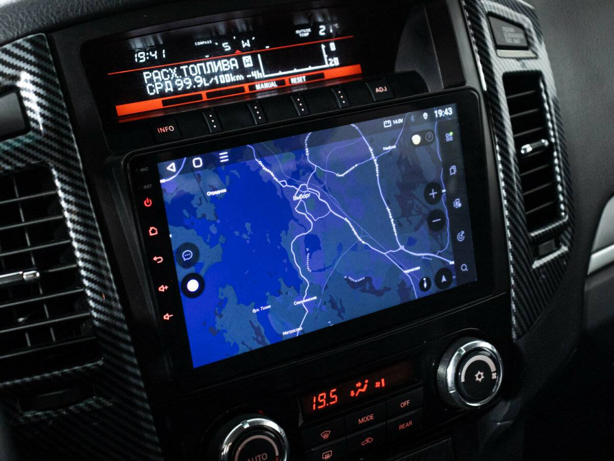 Купить Mitsubishi Pajero IV Рестайлинг 2, 2015, 107 291 км, фото №15