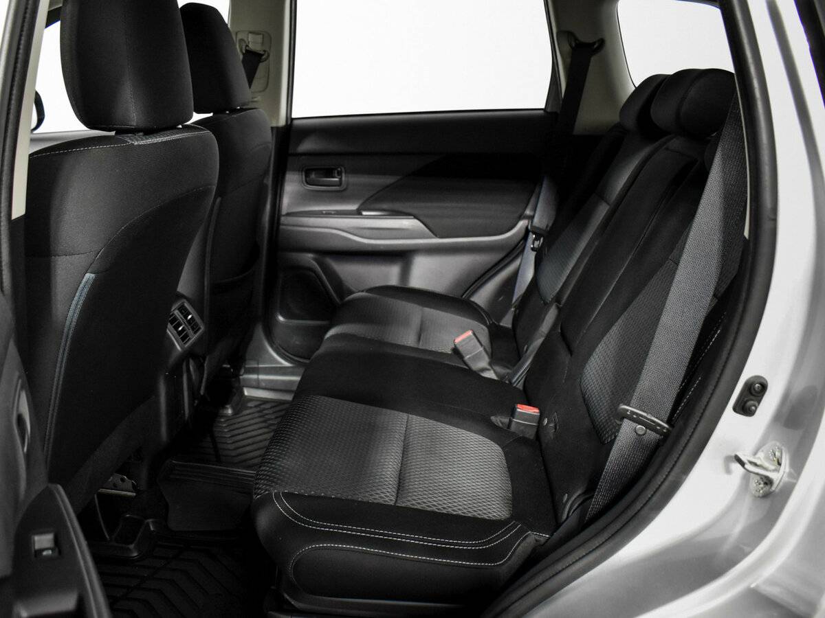 Купить Mitsubishi Outlander III Рестайлинг 3, 2018, 153 000 км, фото №11