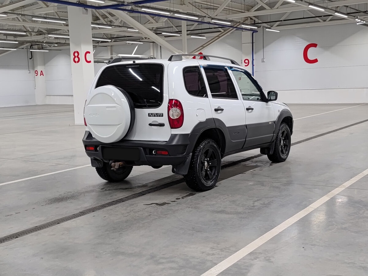 Купить Chevrolet Niva I Рестайлинг, 2017, 117 102 км, фото №5