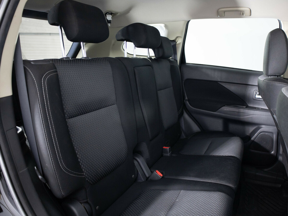 Купить Mitsubishi Outlander III Рестайлинг 3, 2019, 103 181 км, фото №17